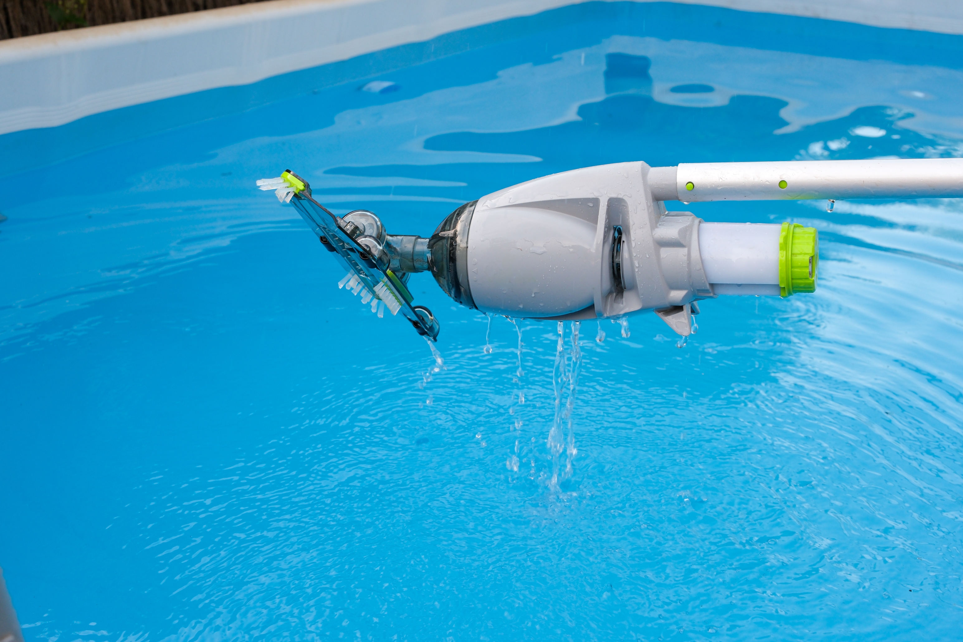 A vacuum in a portable pool